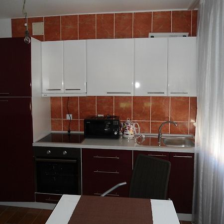 Lazar Apartments Petrovac Buitenkant foto