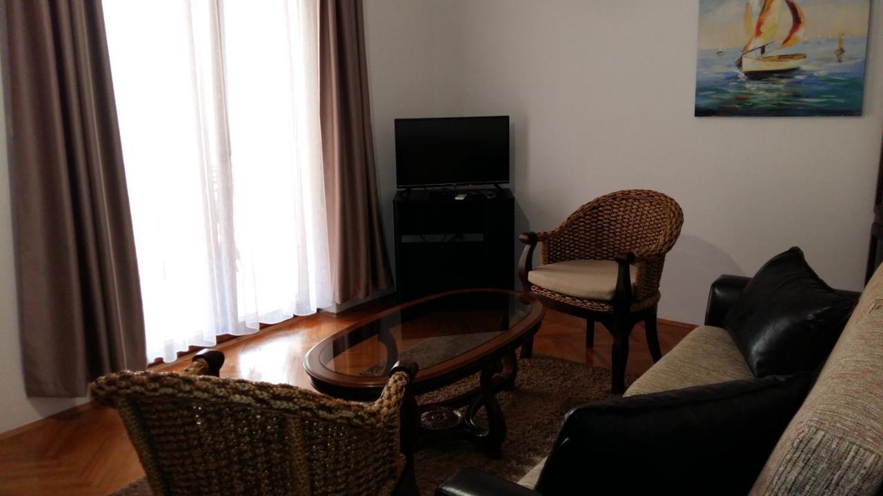 Lazar Apartments Petrovac Buitenkant foto