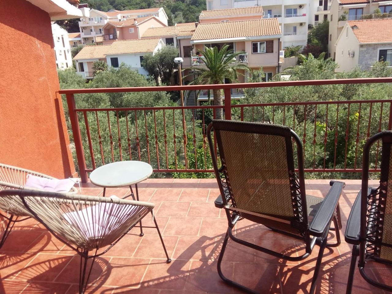 Lazar Apartments Petrovac Buitenkant foto