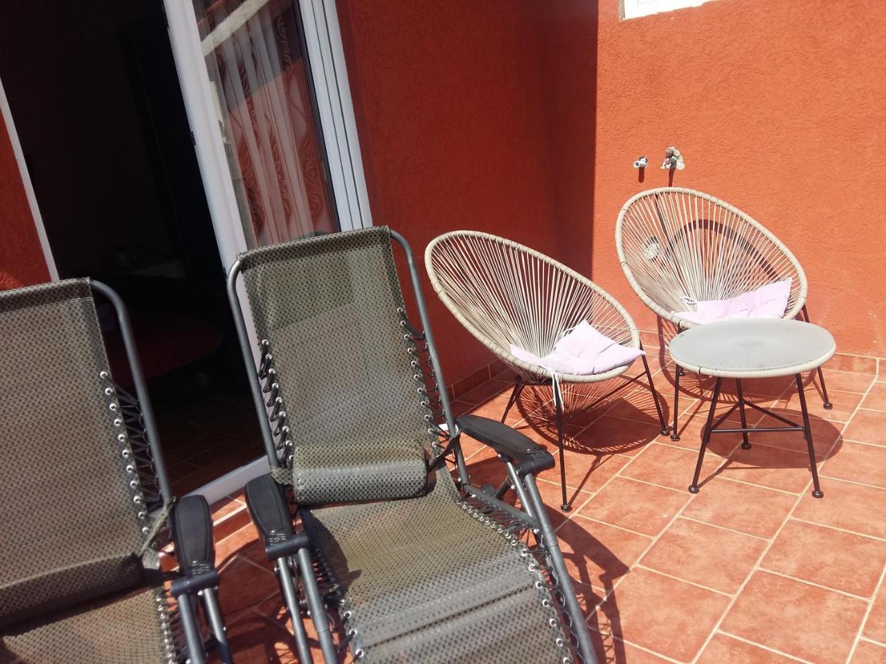 Lazar Apartments Petrovac Buitenkant foto