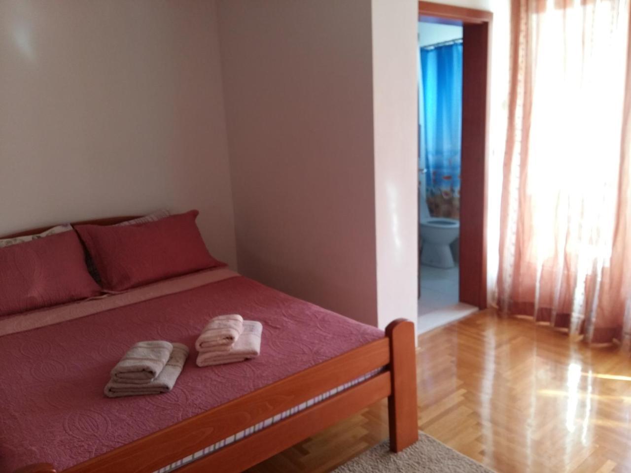 Lazar Apartments Petrovac Buitenkant foto