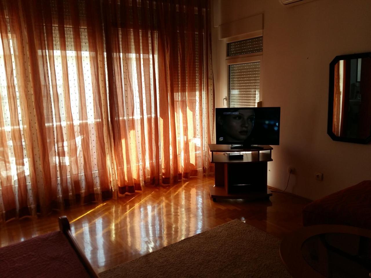 Lazar Apartments Petrovac Buitenkant foto